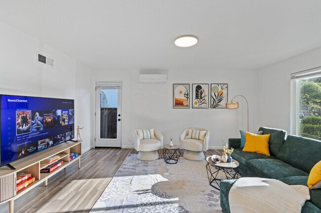 Building Photo - 2939 Samuel Dr Unit ID1407694P