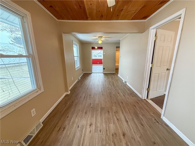 Photo - 1578 Salem Ave