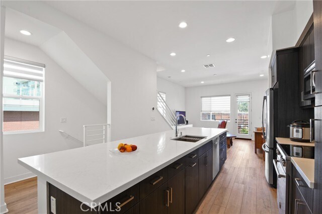 Photo - 257 Elm Ave