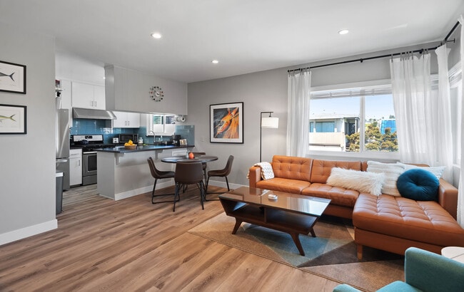 Photo - 617 Loma Dr Unit 617