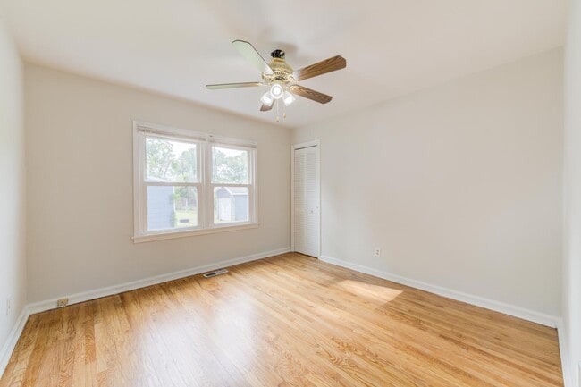 Photo - 8015 Aline Ave