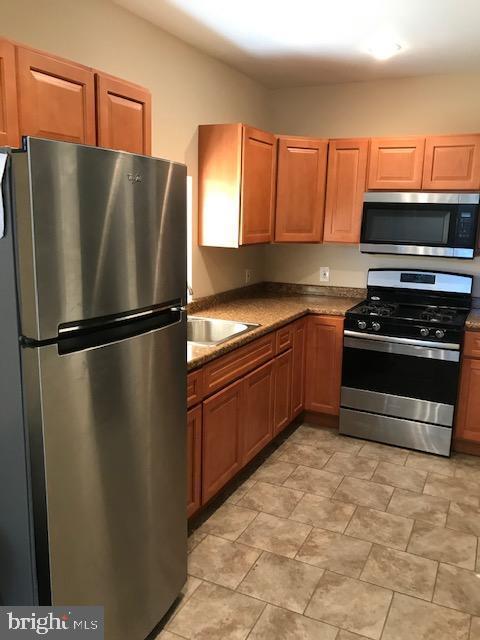 Photo - 2011 Stenton Ave Unidad A