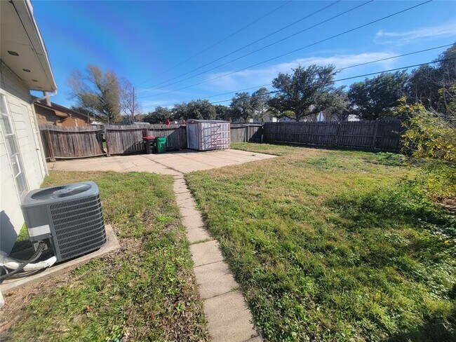 Photo - 19535 Lazy Valley Dr