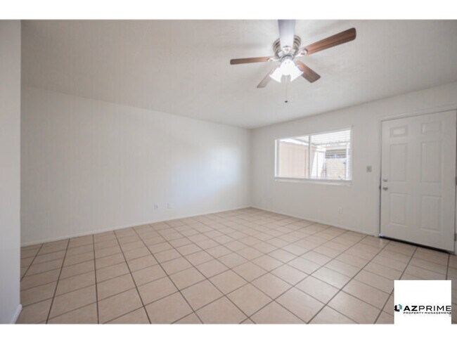 Photo - Cozy 1/1.5 Loft-style Phoenix Condo - Affordable &amp; Convenient!
