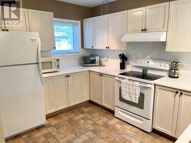 Photo - 812 Suncrest Cir