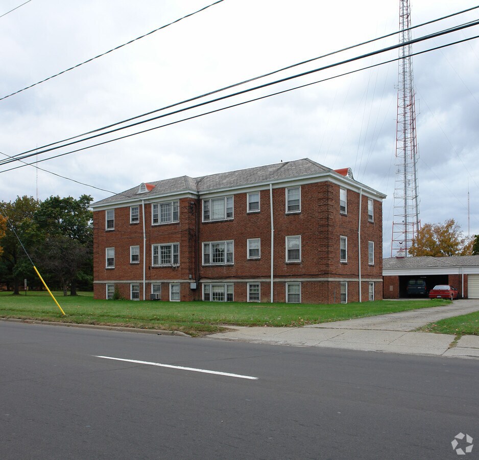 Photo - 369 E Midlothian Blvd