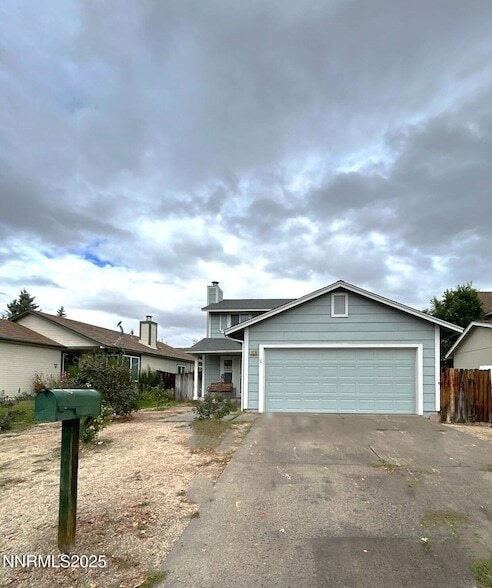 Photo - 1276 Express St