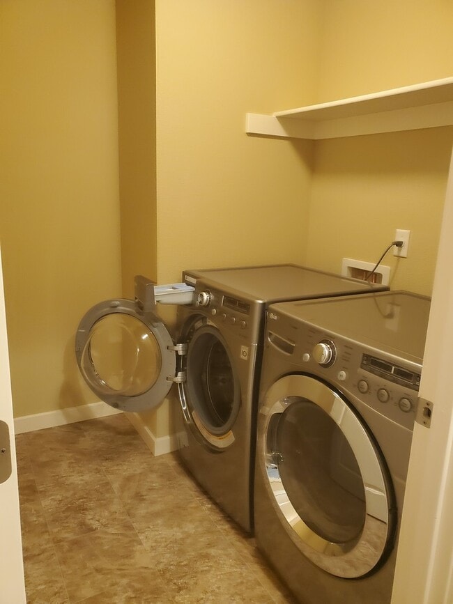 Photo - Beautiful townhome in perfect location!