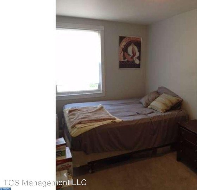 Photo - 3 br, 1.5 bath House - 448 Hermit Street