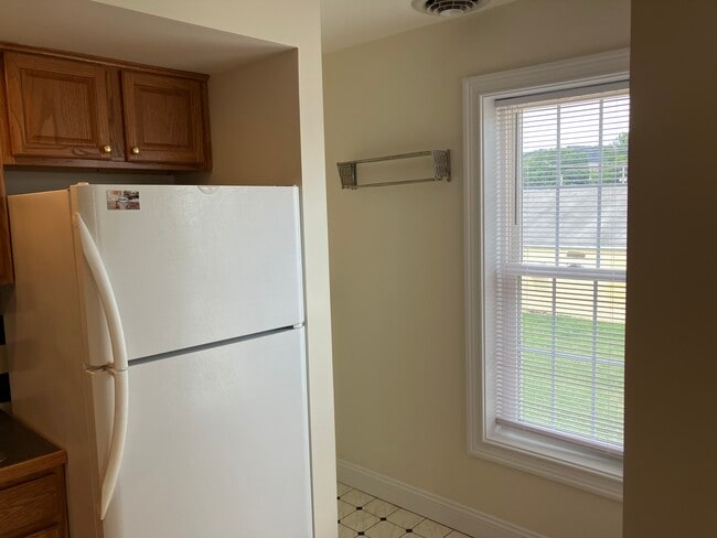 Photo - 509 Pine St Unit 2