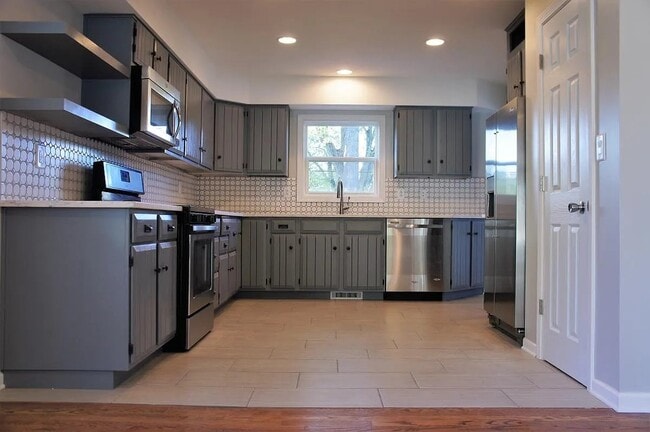 Photo - 4213 Riverview Dr