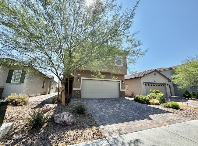 Photo - 4258 Tarim St