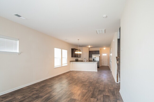 Photo - Beautiful Home!  Don't miss out, Apply tod...