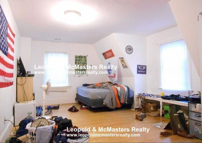 Photo - 19 Braemore Rd Unit 19 Braemore road 3