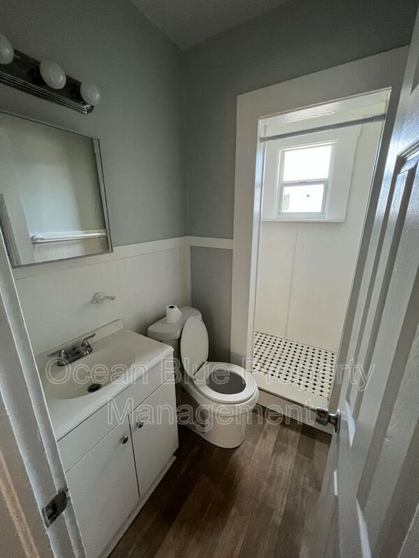 Photo - 3927 6th St S