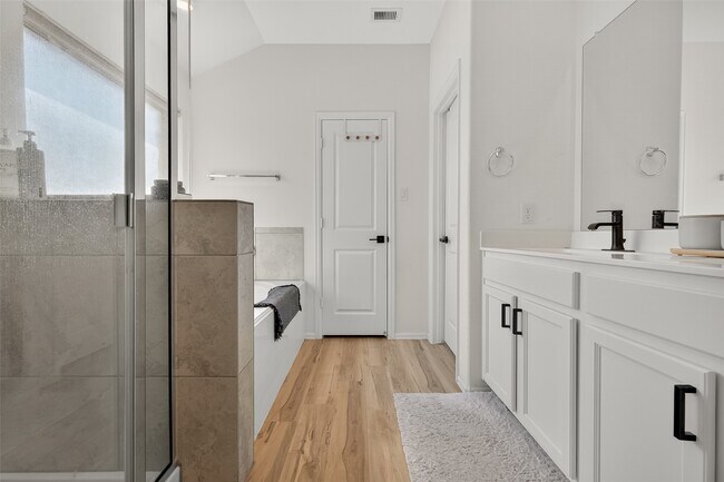 Photo - 3106 Hidden Grange Dr