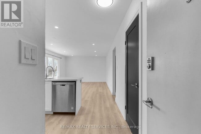 Photo - 51 Dundas St E Unité 7