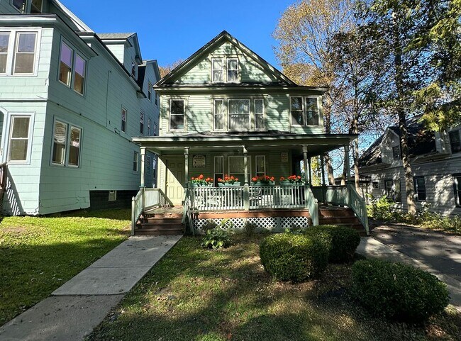 Photo - 1217 1/2 Madison Street - First Floor Apa... Unit Madison 1217 1/2