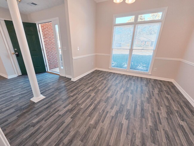 Photo - 5016 Stone Park Dr