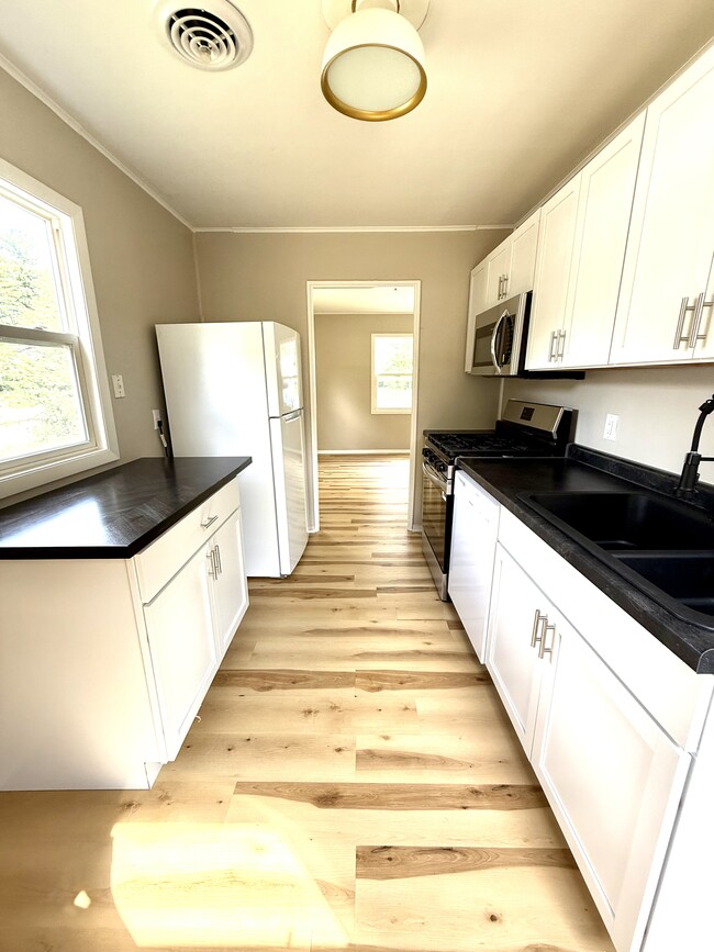 1301 S Cottage Grove Ave