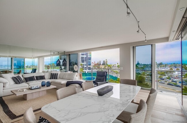 Photo - 1750 Avenida Del Mundo Unidad 402