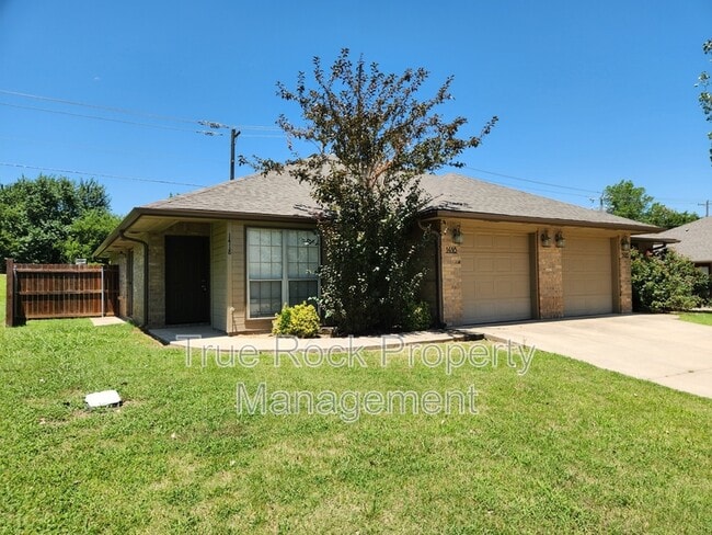 Building Photo - 1418 S Mississippi Ave