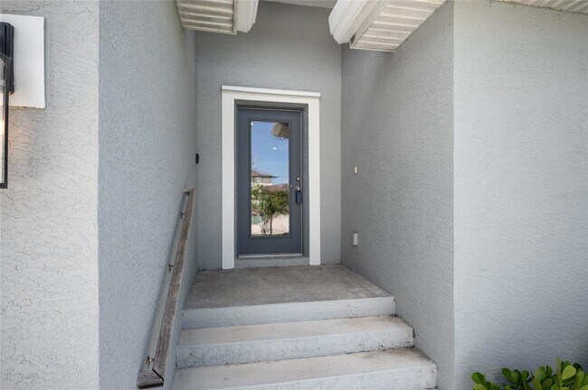 315 Sweetwater Dr
