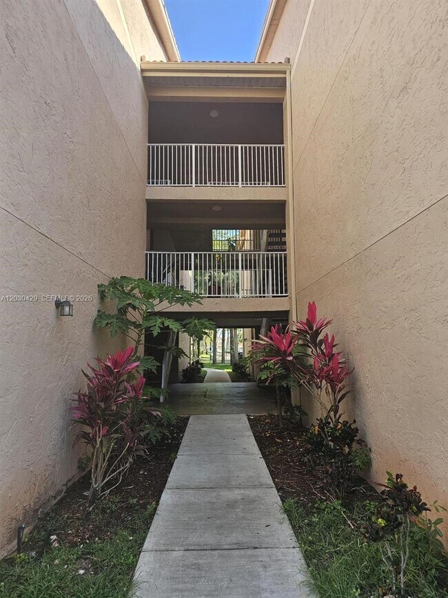 Photo - 15771 SW 106th Terrace Unidad 204