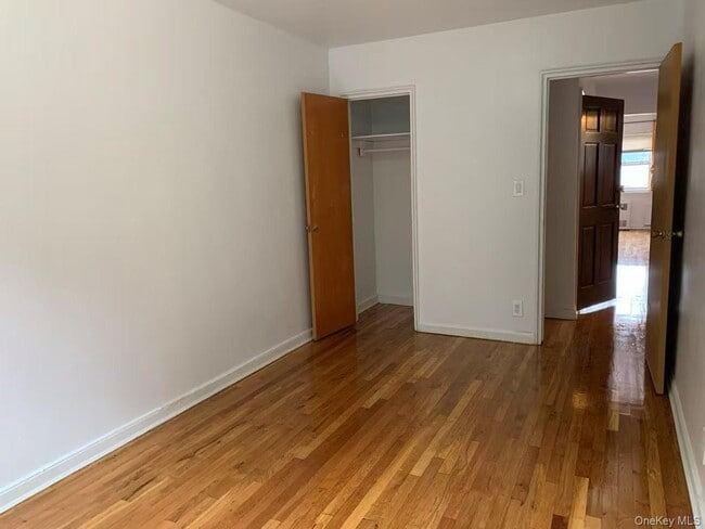 Photo - 32-39-39 55th St