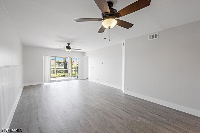 Photo - 7800 Emerald Cir Unit B104