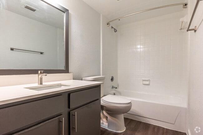 2BR, 1BA - 874SF