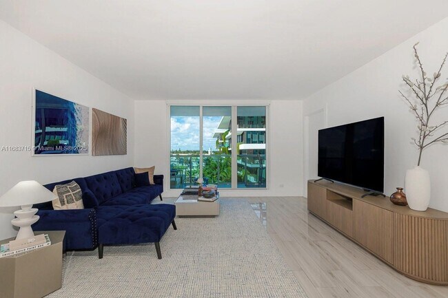 Photo - 2301 Collins Ave Unit 534