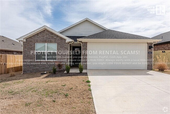 Building Photo - 3801 Pinecrest St Rental