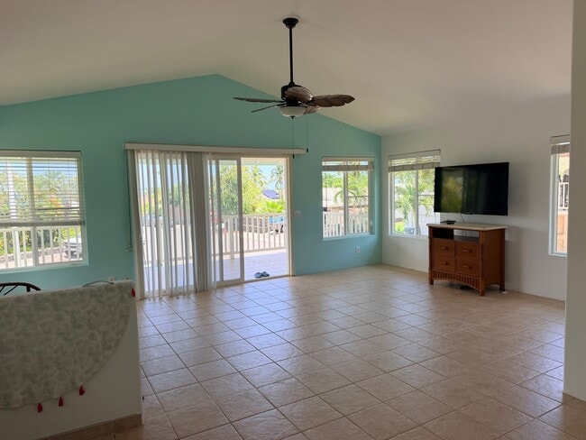 Photo - 3 Bed/2 Bath - MAGIC SANDS AREA