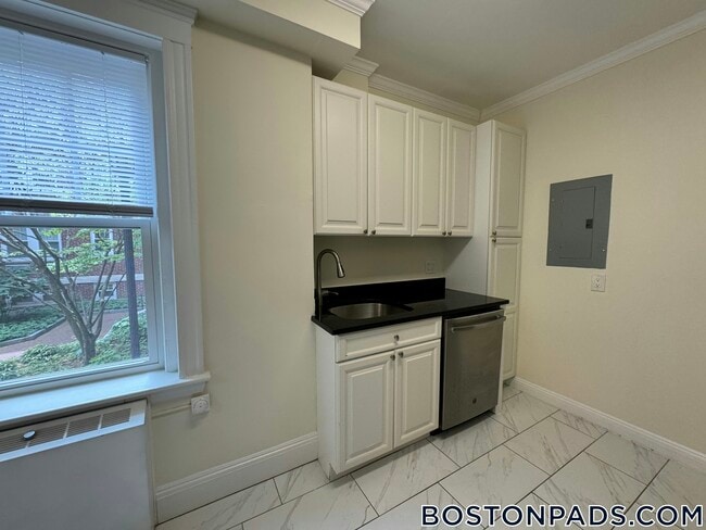 Photo - 26 Chauncy St Unit 2