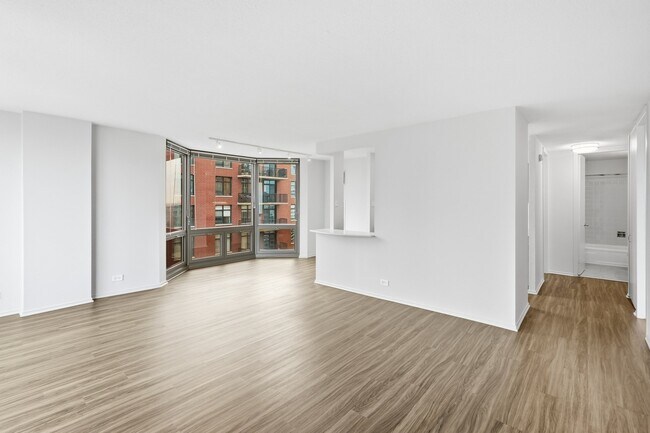 Photo - 55 W Elm St