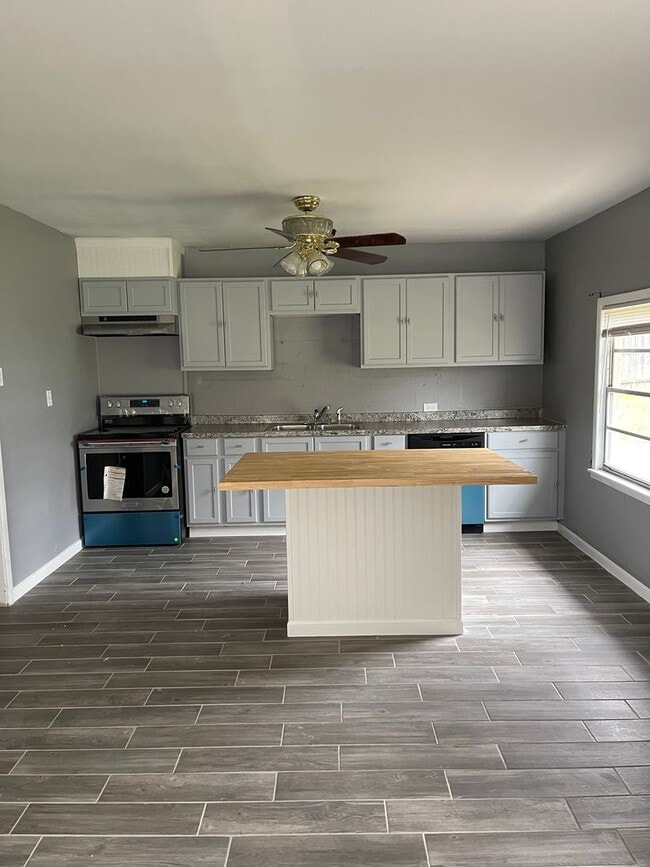 Photo - Cute 2/1 House in West Lampasas