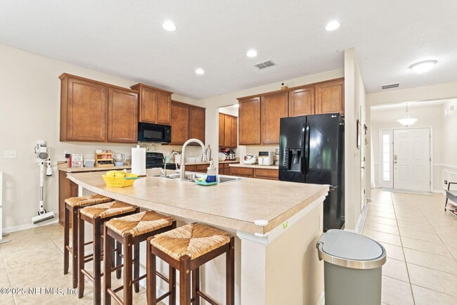 Photo - 300 Auburn Oaks Rd E