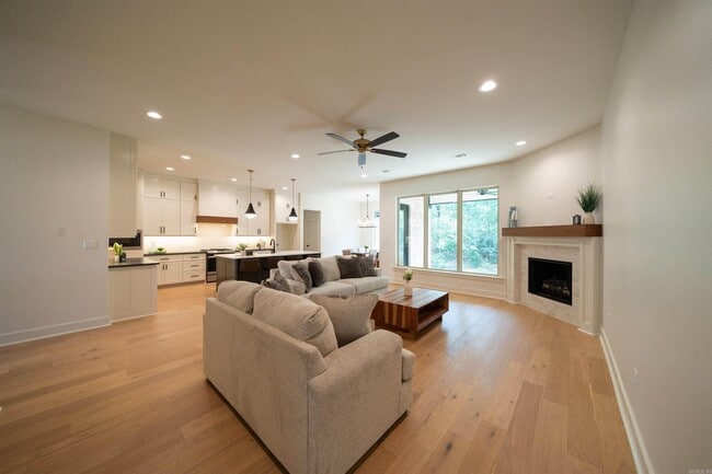 Photo - 15112 Matterhorn Lp