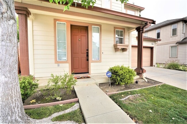 Photo - Spacious Home in Excellent Location!