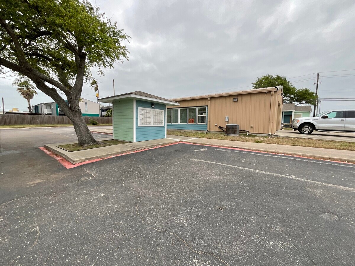 Photo - Laguna Apartments