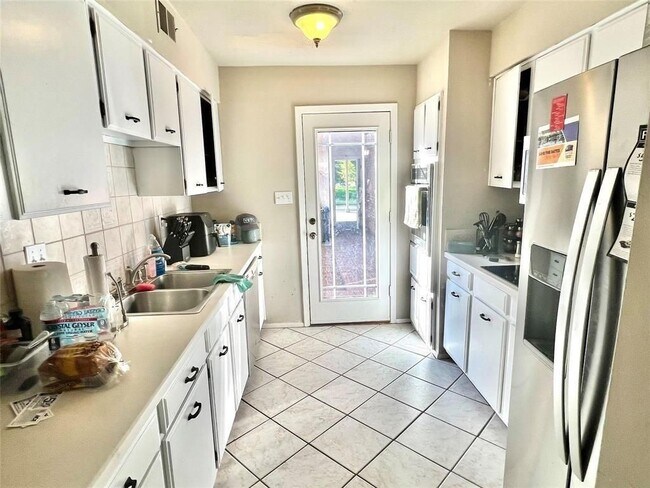 Photo - 1411 Ramada Dr