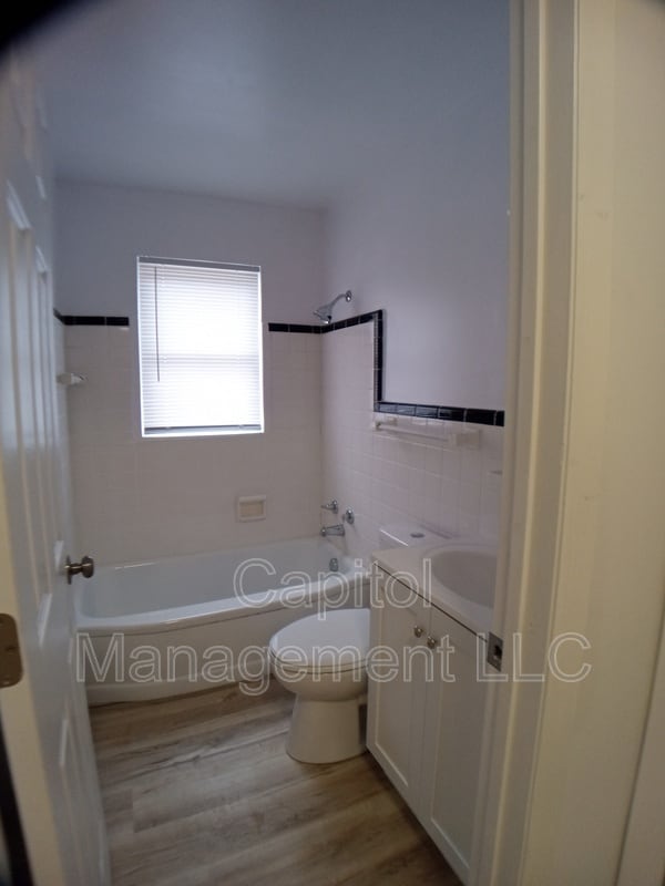 Photo - 801 N Capitol Ave Unit 1