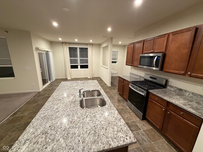 Photo - 15545 Westmoor Ave