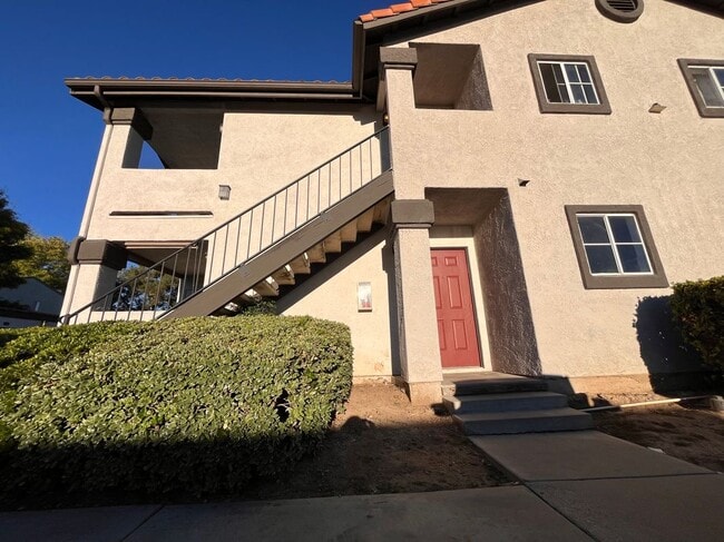 Photo - 16377 Lakeshore Dr