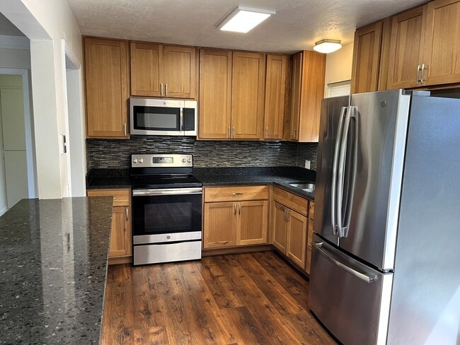 Photo - 2404-2406 7th [PRM: Henry] (2) Unit 2406 7th [PRM: Henry]