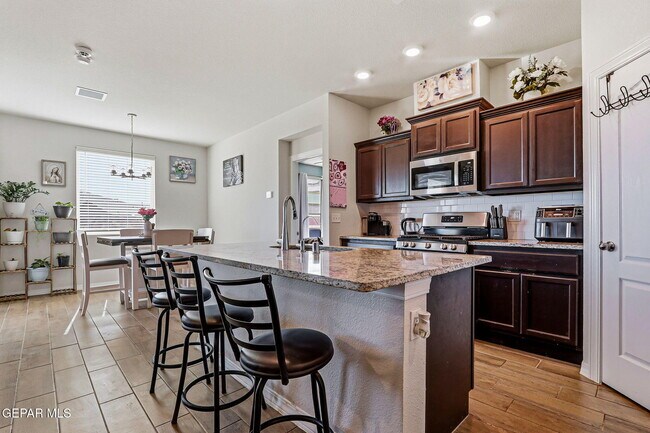 Photo - 6166 Hidden Psge Ave