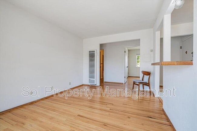 Photo - 515 Cayuga St