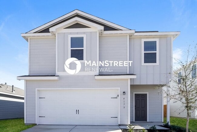 Building Photo - 4 Bedroom Pet-Friendly Home in New Braunfels, TX with Main Street Renewal