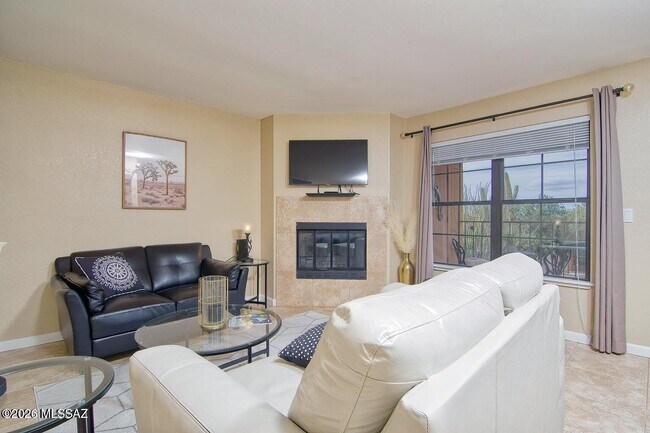 6651 N Campbell Ave Unit 210
